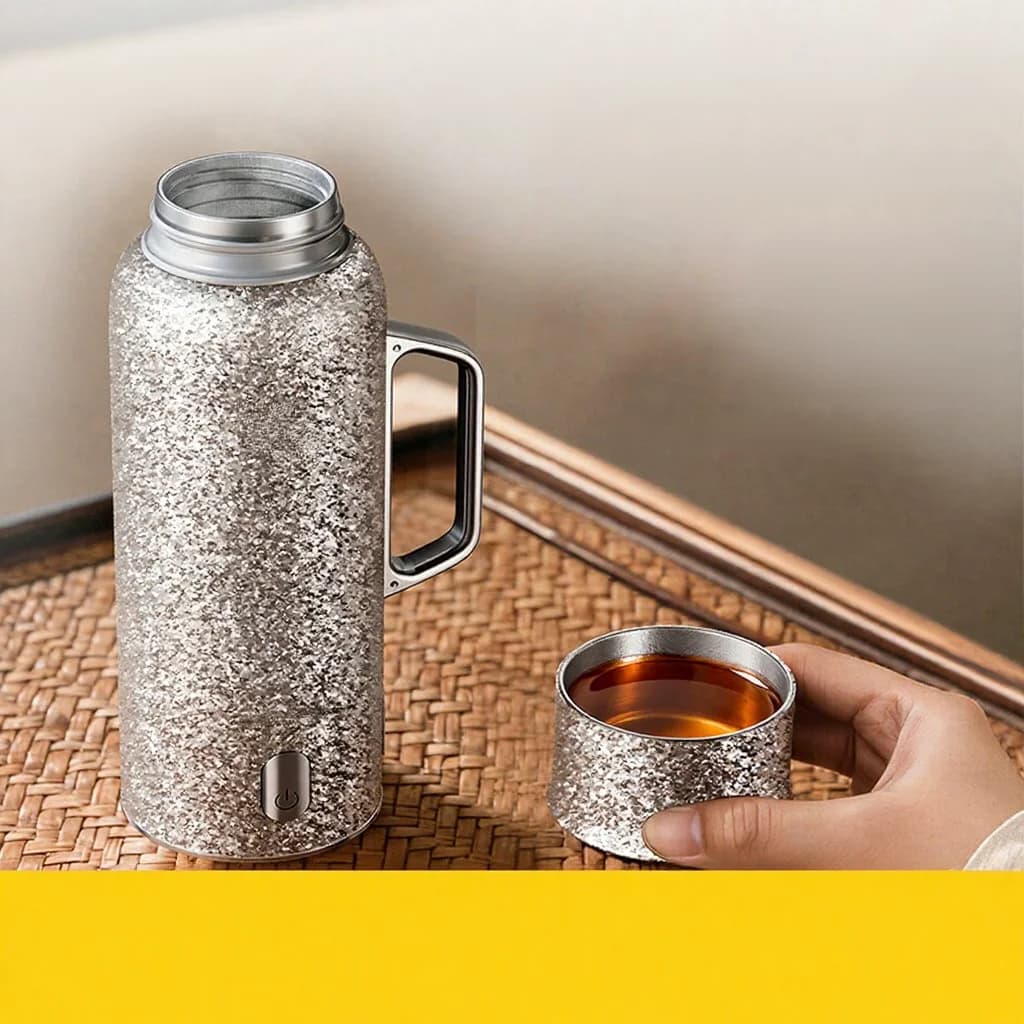 Титановая нагреваемая термокружка с ручкой 680ml, подарочная коробка